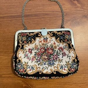 Vintage Walburg 1950’s tapestry purse/clutch Made in Hong Kong. Very nice!